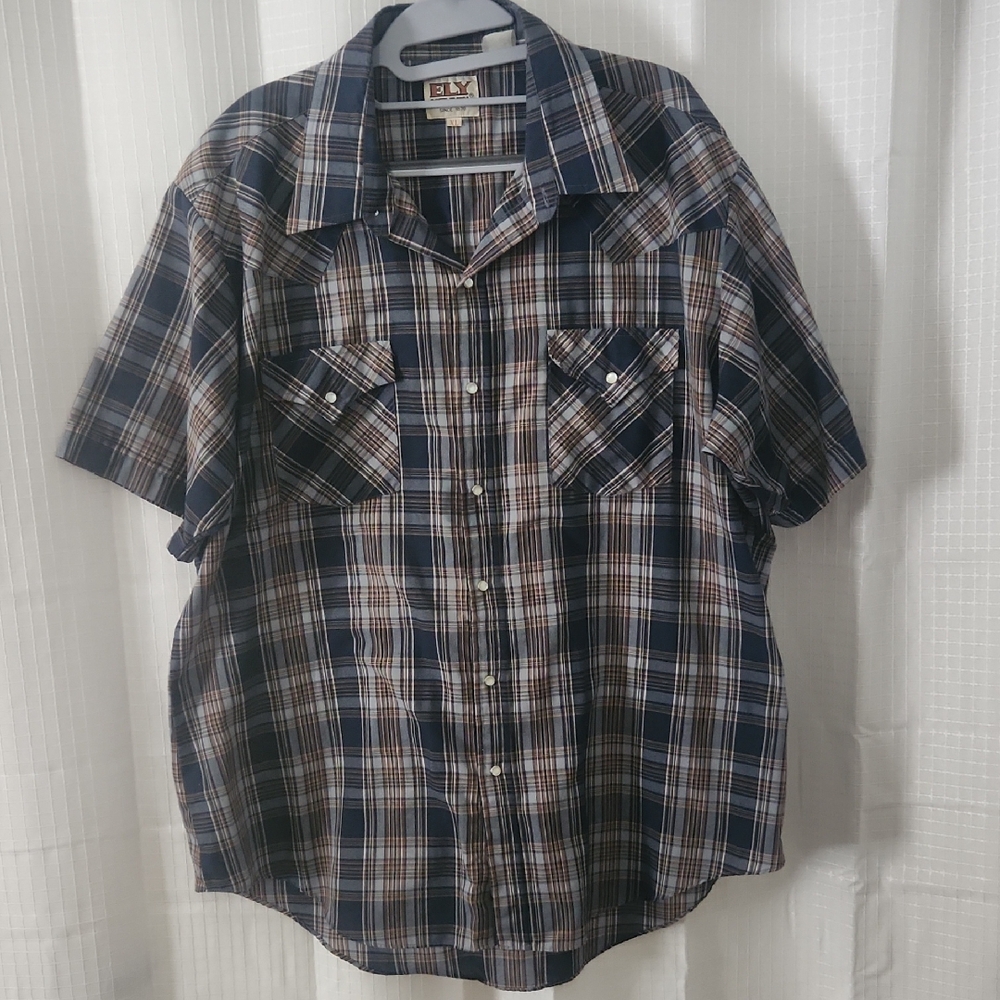Mens Ely Cattleman Button Down Blue Plaid. Pearl Snap Shirt.